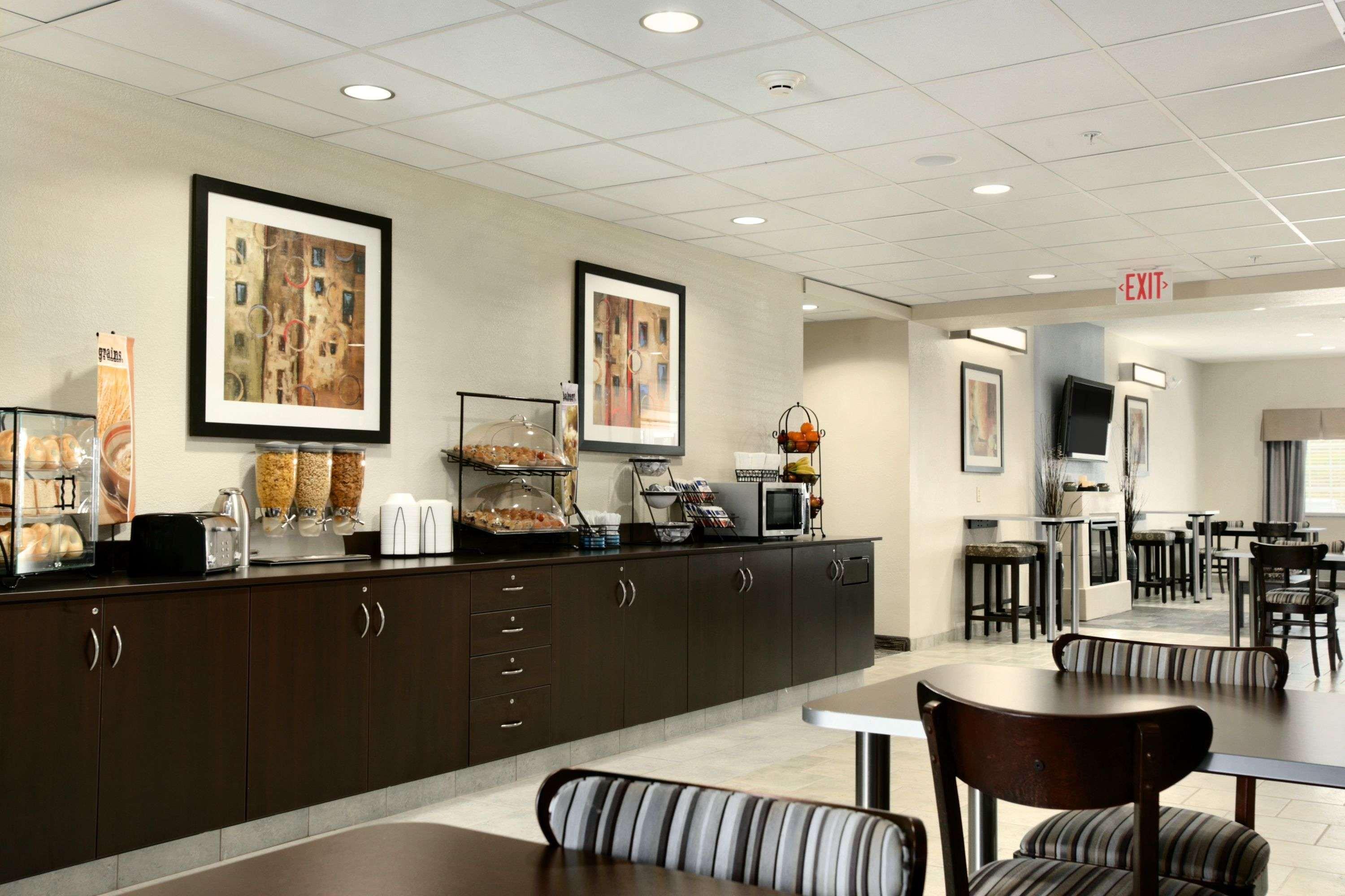 Microtel Inn And Suites By Wyndham - Geneva Exterior photo