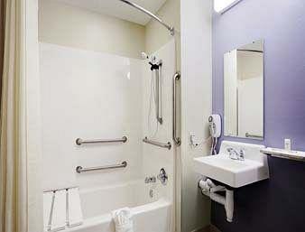 Microtel Inn And Suites By Wyndham - Geneva Room photo